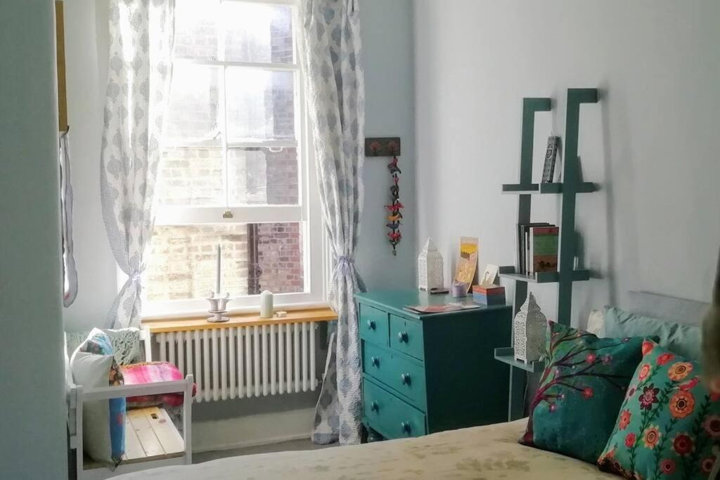 Charming London With Balcony Apartment Bagian luar foto