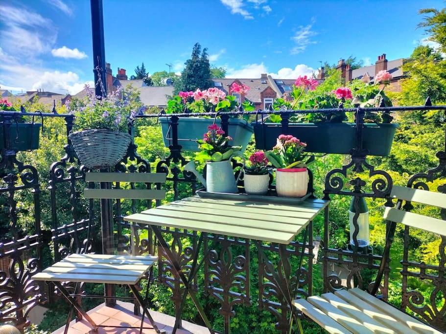 Charming London With Balcony Apartment Bagian luar foto